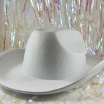 witte cowboy hoed
